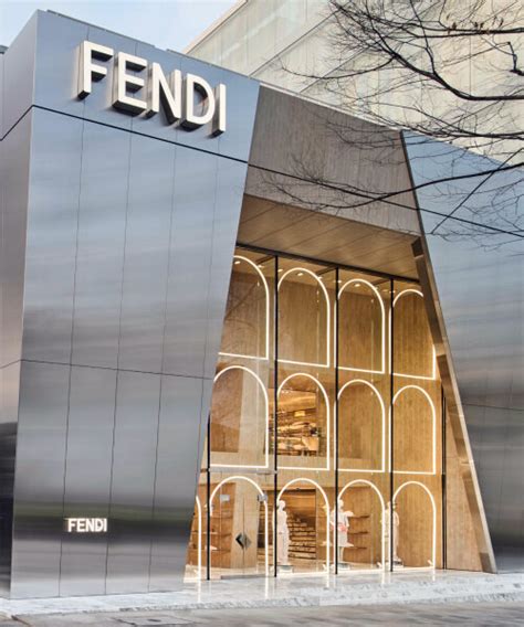 fendi 日本 公式|fedex japan english.